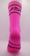 Load image into Gallery viewer, Lightweight compression triathlon socks , Fluo pink/Black logo
